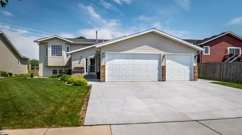 2463 Pointe Loop, Bismarck, ND 58503 photo 48