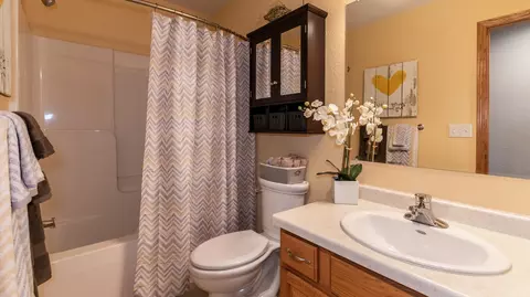 2463 Pointe Loop, Bismarck, ND 58503 photo 24