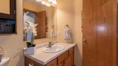 2463 Pointe Loop, Bismarck, ND 58503 photo 25