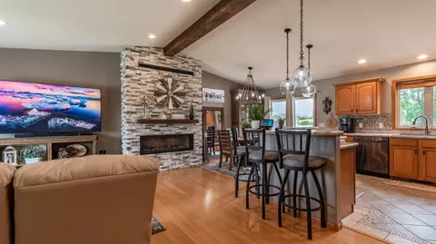 2463 Pointe Loop, Bismarck, ND 58503 photo 7
