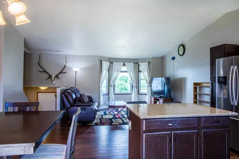 95 Weir Dr, Lincoln, ND 58504 photo 7