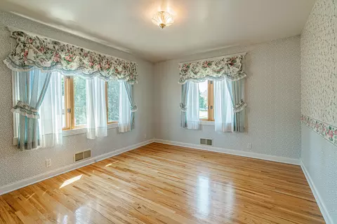 214 E Kavaney Dr, Bismarck, ND 58501 photo 17