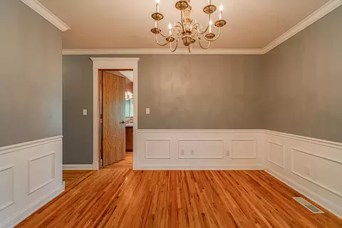 214 E Kavaney Dr, Bismarck, ND 58501 photo 8