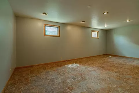 214 E Kavaney Dr, Bismarck, ND 58501 photo 45