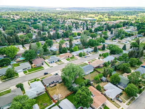 214 E Kavaney Dr, Bismarck, ND 58501 photo 69