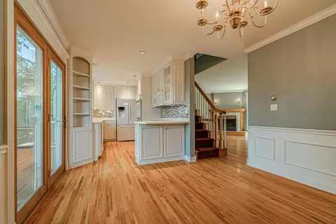 214 E Kavaney Dr, Bismarck, ND 58501 photo 9