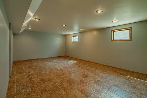 214 E Kavaney Dr, Bismarck, ND 58501 photo 43