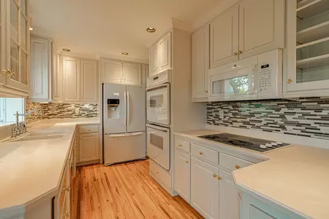 214 E Kavaney Dr, Bismarck, ND 58501 photo 11