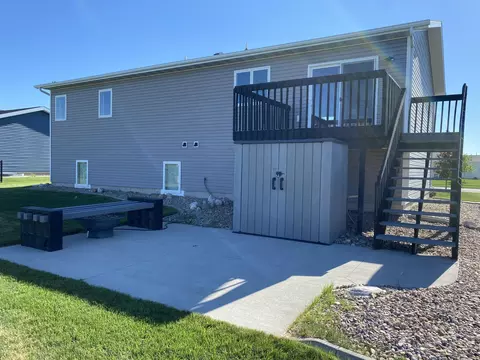3316 Doubleday Dr, Bismarck, ND 58503 photo 3