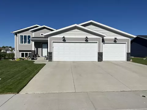 3316 Doubleday Dr, Bismarck, ND 58503 photo 8