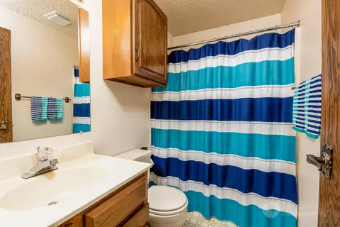 391 E Brandon Dr, Bismarck, ND 58503 photo 24