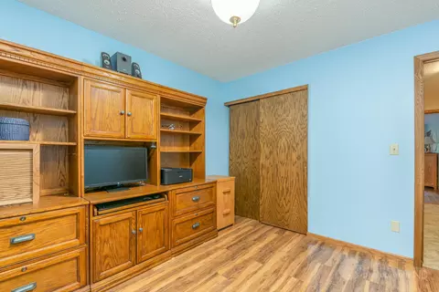 391 E Brandon Dr, Bismarck, ND 58503 photo 16
