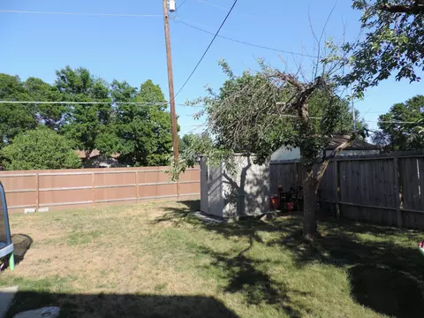 303 Easy St, Bismarck, ND 58504 photo 18
