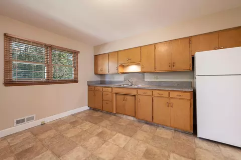 825 N 14th St, Bismarck, ND 58501 photo 21