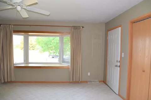 2125 E Boulevard Ave, Bismarck, ND 58501 photo 11