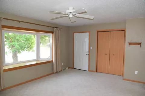 2125 E Boulevard Ave, Bismarck, ND 58501 photo 5