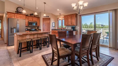 5513 Brook Pl, Bismarck, ND 58503 photo 8
