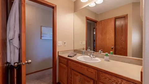 5513 Brook Pl, Bismarck, ND 58503 photo 14