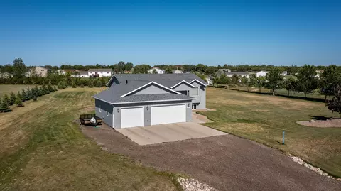 5513 Brook Pl, Bismarck, ND 58503 photo 43