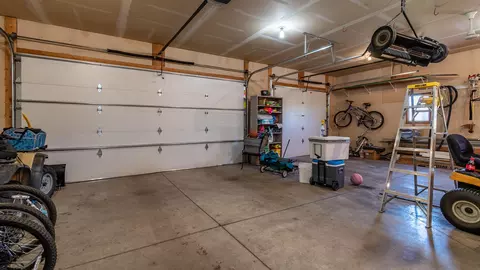 5513 Brook Pl, Bismarck, ND 58503 photo 37