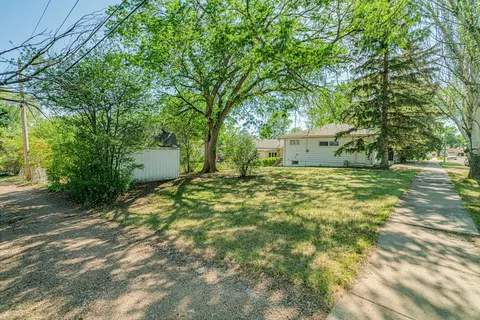 1403 Harmon Ave, Bismarck, ND 58501 photo 32
