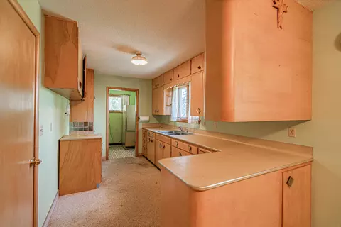 1403 Harmon Ave, Bismarck, ND 58501 photo 5