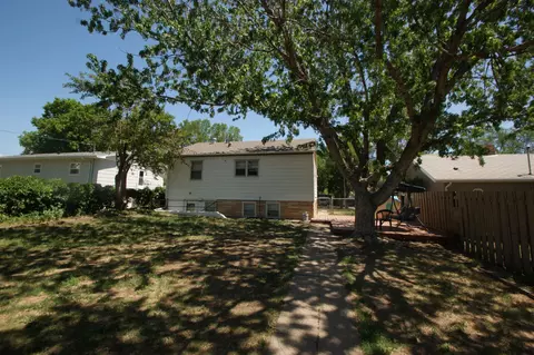 418 17th St, Bismarck, ND 58501 photo 22