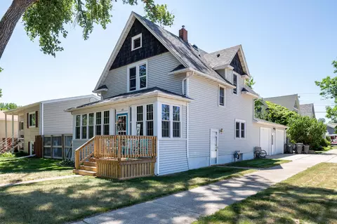411 2nd Ave NW, Mandan, ND 58554 photo 1