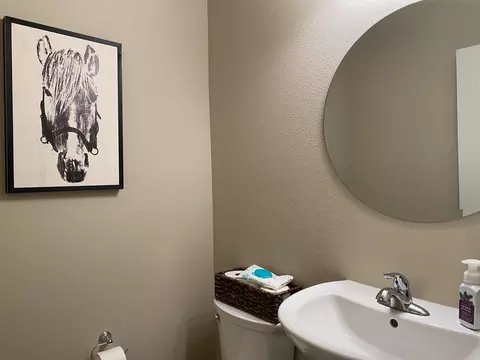 731 Compass Loop, Bismarck, ND 58504 photo 29