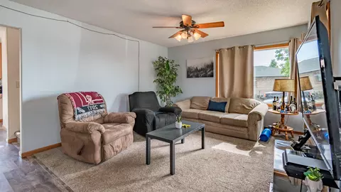 2522 E Ave A, Bismarck, ND 58501 photo 6