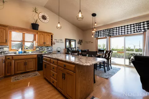 3601 Foxhaven Loop, Bismarck, ND 58503 photo 9