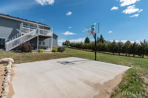 3601 Foxhaven Loop, Bismarck, ND 58503 photo 35