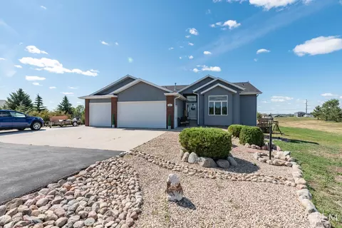 3601 Foxhaven Loop, Bismarck, ND 58503 photo 1