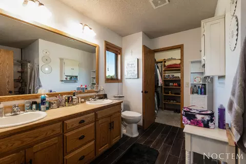 3601 Foxhaven Loop, Bismarck, ND 58503 photo 13