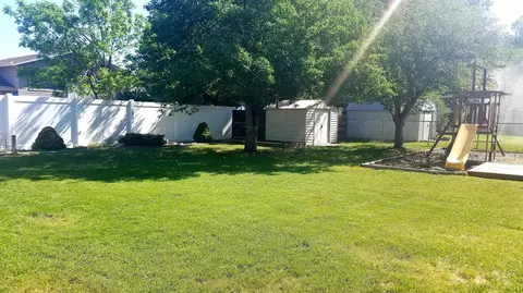 612 E Wachter Ave, Bismarck, ND 58504 photo 32