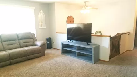 612 E Wachter Ave, Bismarck, ND 58504 photo 12