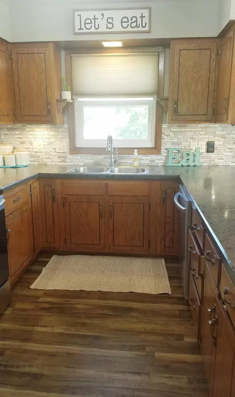 612 E Wachter Ave, Bismarck, ND 58504 photo 8