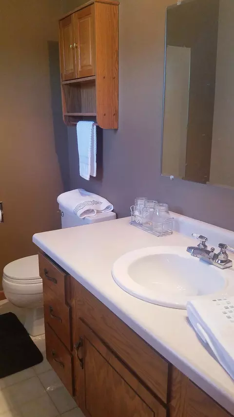 612 E Wachter Ave, Bismarck, ND 58504 photo 17