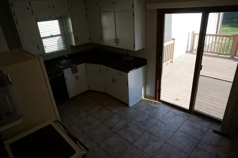 911 Curtis St, Bismarck, ND 58501 photo 10