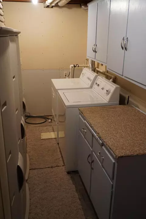 911 Curtis St, Bismarck, ND 58501 photo 27