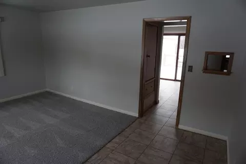911 Curtis St, Bismarck, ND 58501 photo 8