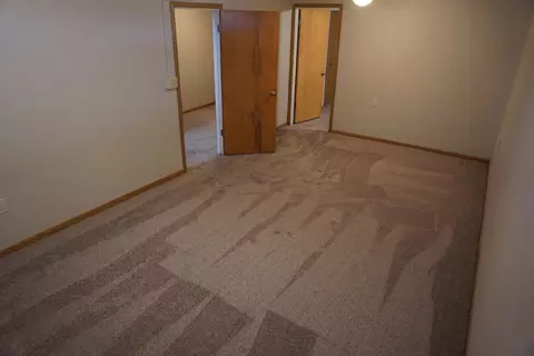 911 Curtis St, Bismarck, ND 58501 photo 21
