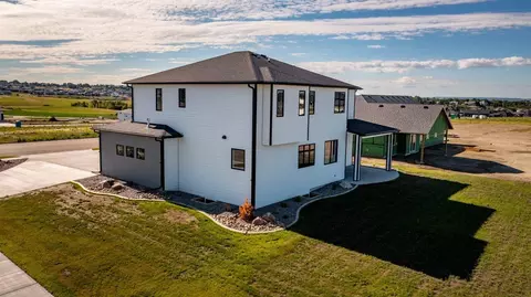 4106 Cogburn Rd, Bismarck, ND 58503 photo 68