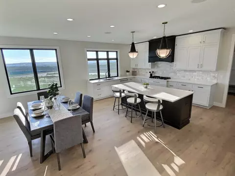 4106 Cogburn Rd, Bismarck, ND 58503 photo 9