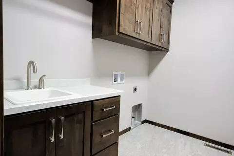 500 Flint Dr, Bismarck, ND 58503 photo 25