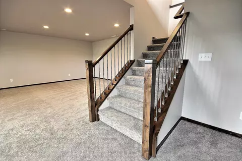 500 Flint Dr, Bismarck, ND 58503 photo 28