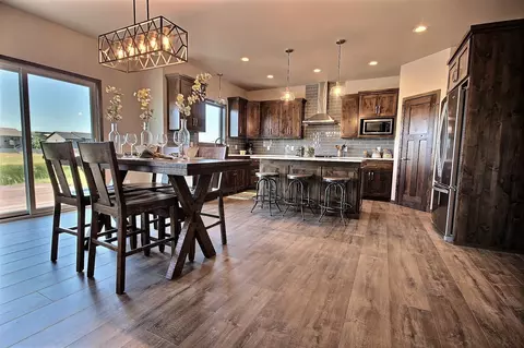 500 Flint Dr, Bismarck, ND 58503 photo 6