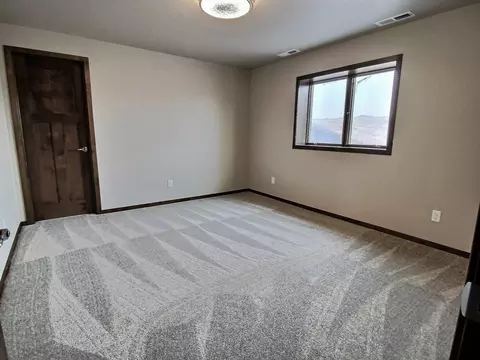 500 Flint Dr, Bismarck, ND 58503 photo 37
