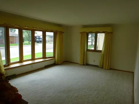 728 Custer Dr NW, Mandan, ND 58554 photo 11
