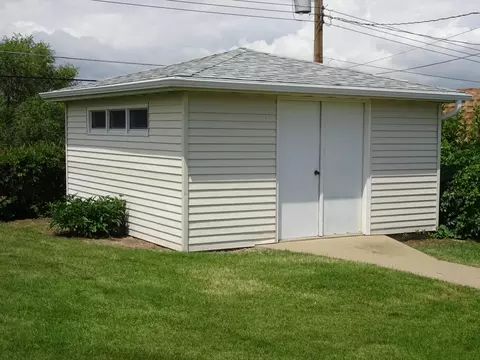 728 Custer Dr NW, Mandan, ND 58554 photo 13